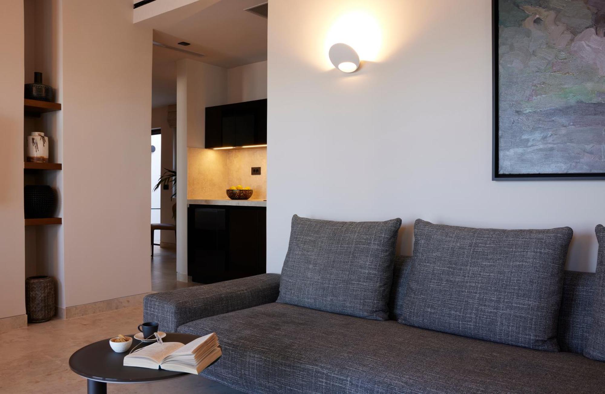 Aernia Suites & Art Akrotírion Dış mekan fotoğraf